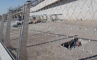 鋼絲繩防墜網(wǎng)